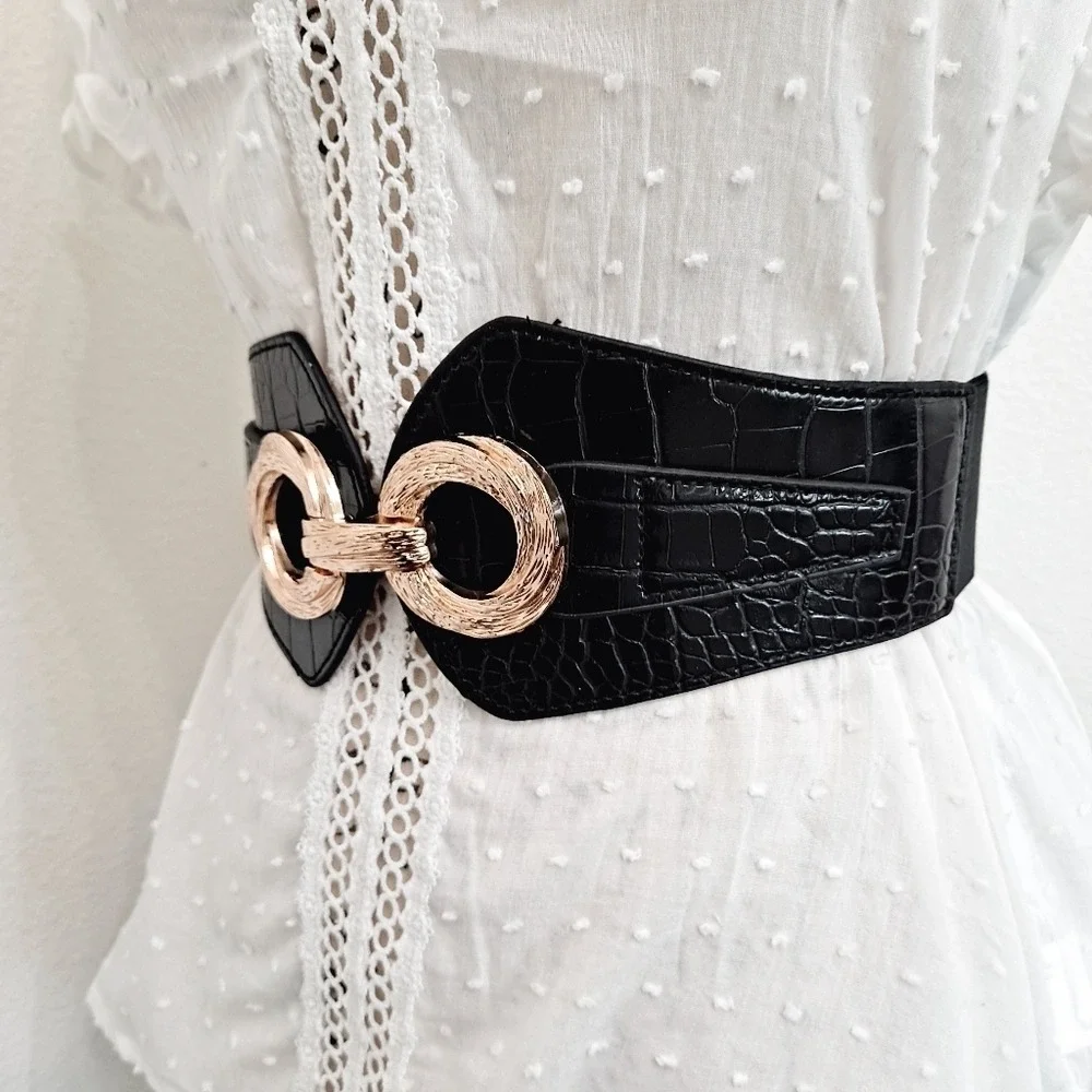 Black Croc Embossed Wide Elastic Waist Belt M Gold Buckle Statement Party event